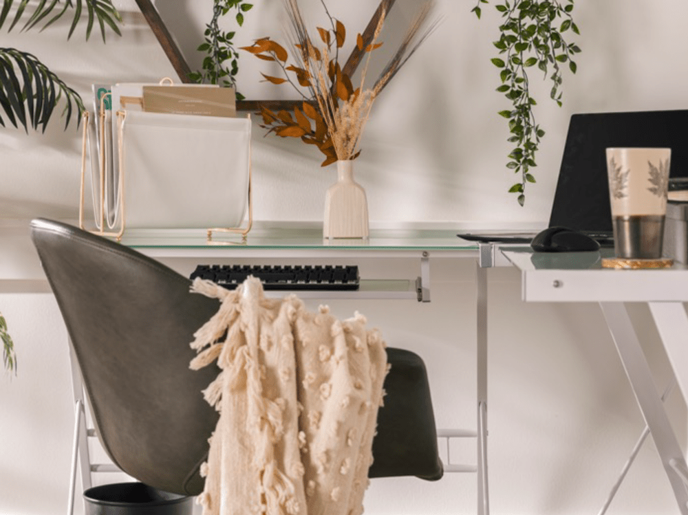 How to Dual-Purpose a Desk as a Vanity – Walker Edison