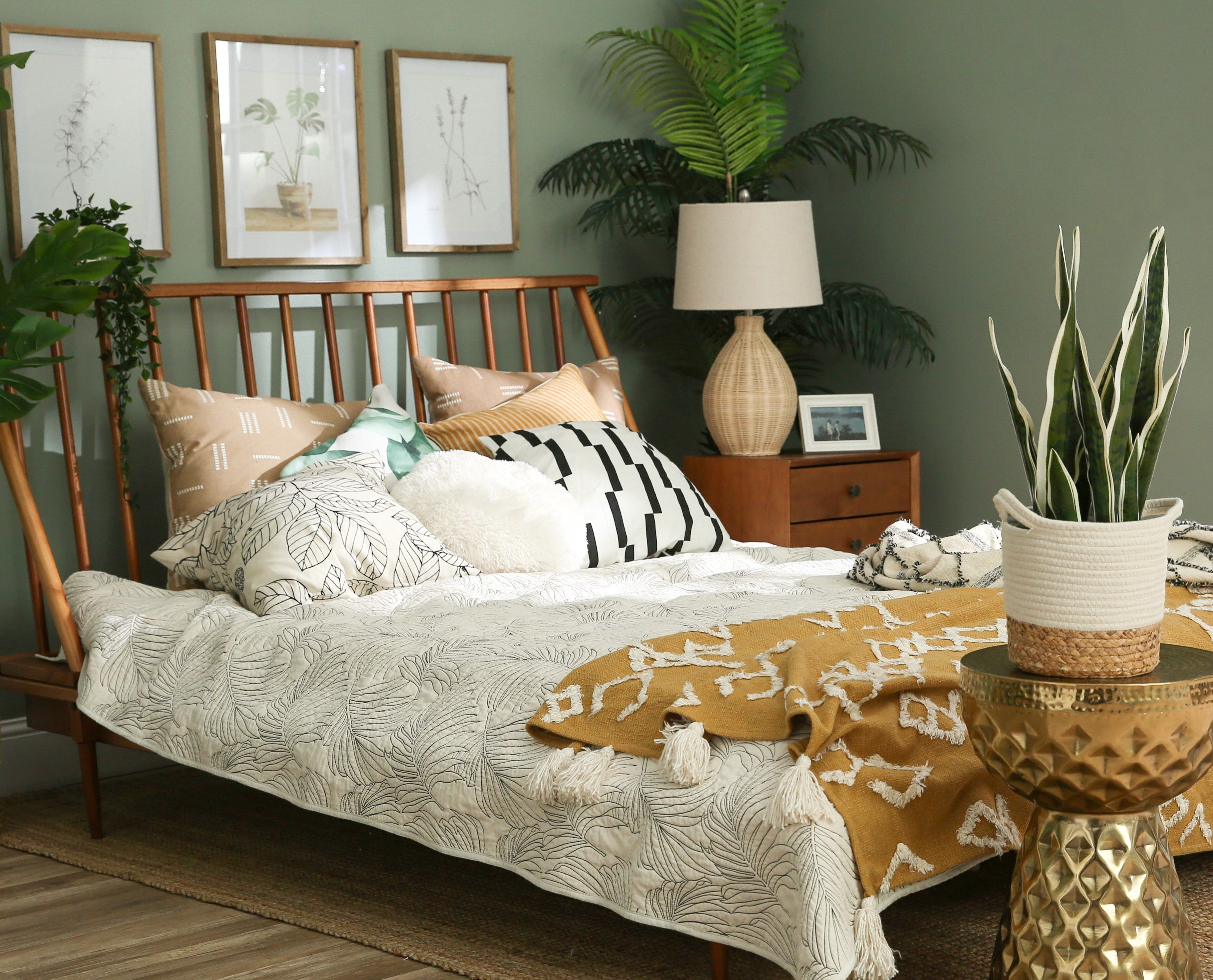 Our Favorite Boho Bedrooms (and How to Achieve the Look) - Green