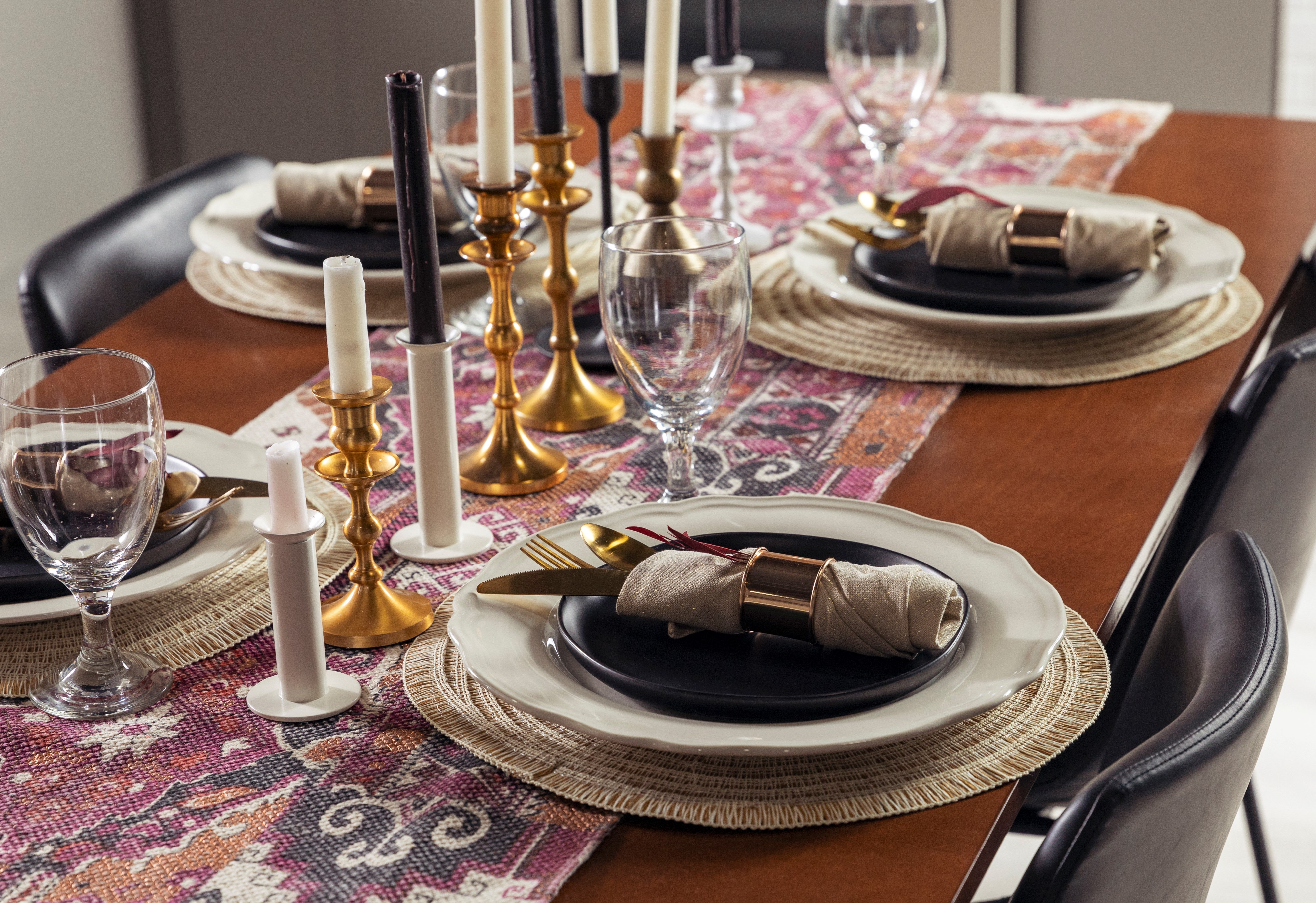 Linen Napkins  Let Yourself Experiment & Create the Ideal Tablescape