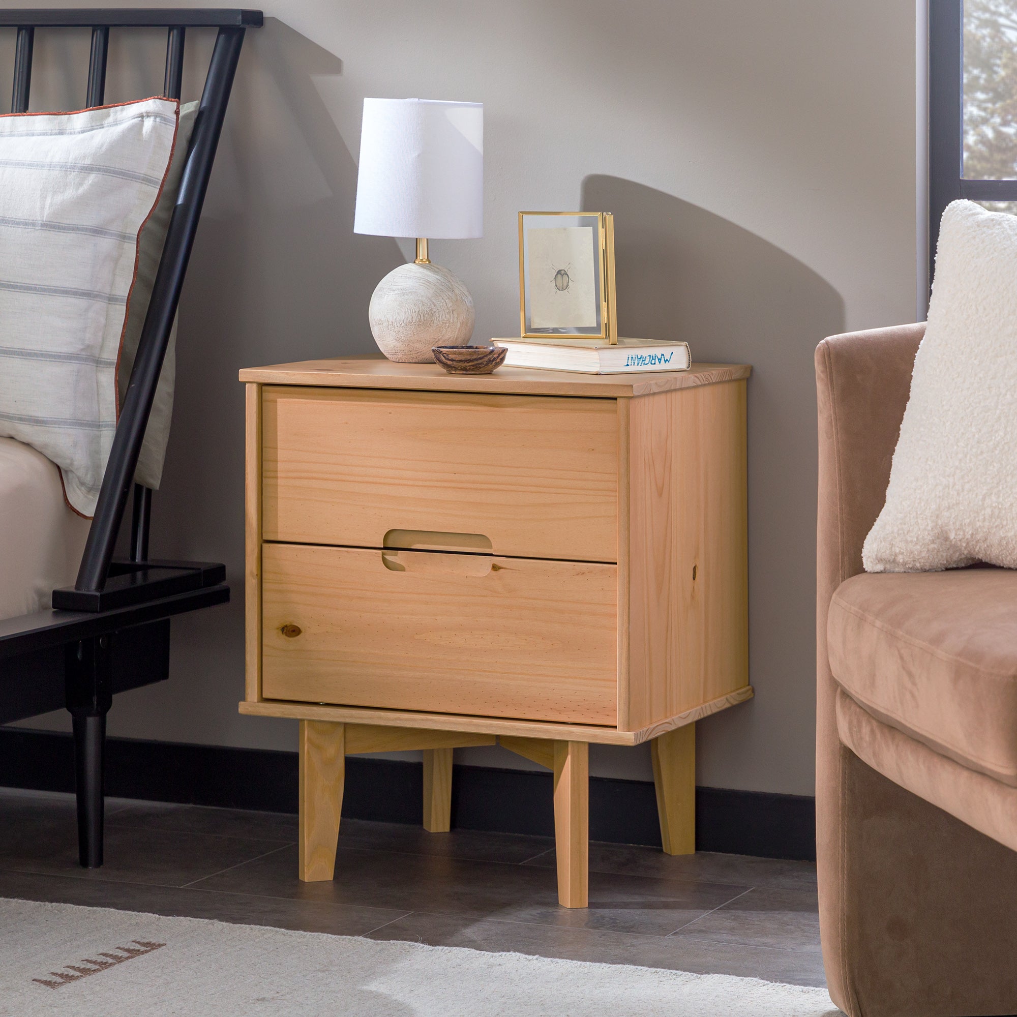 テープディスペンサー　ポストモダン　ミッドセンチュリー　スペースエイジ Sloane Mid-Century Modern Solid Wood Nightstand | Walker Edison