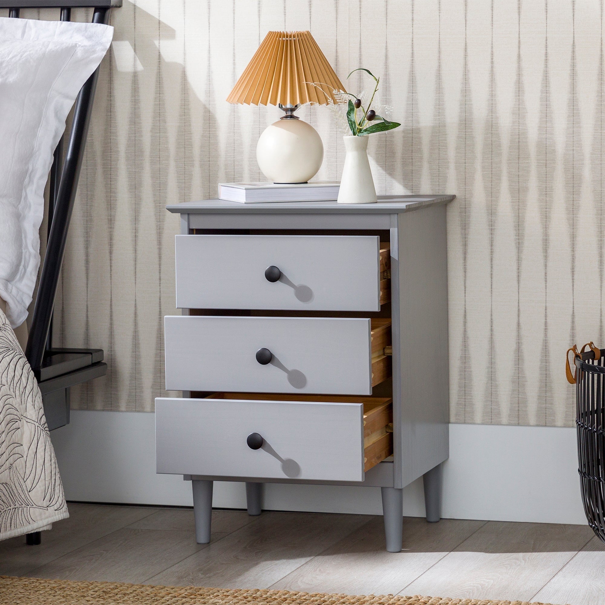 Spencer Solid Wood Transitional Dresser: Timeless Style – Walker Edison