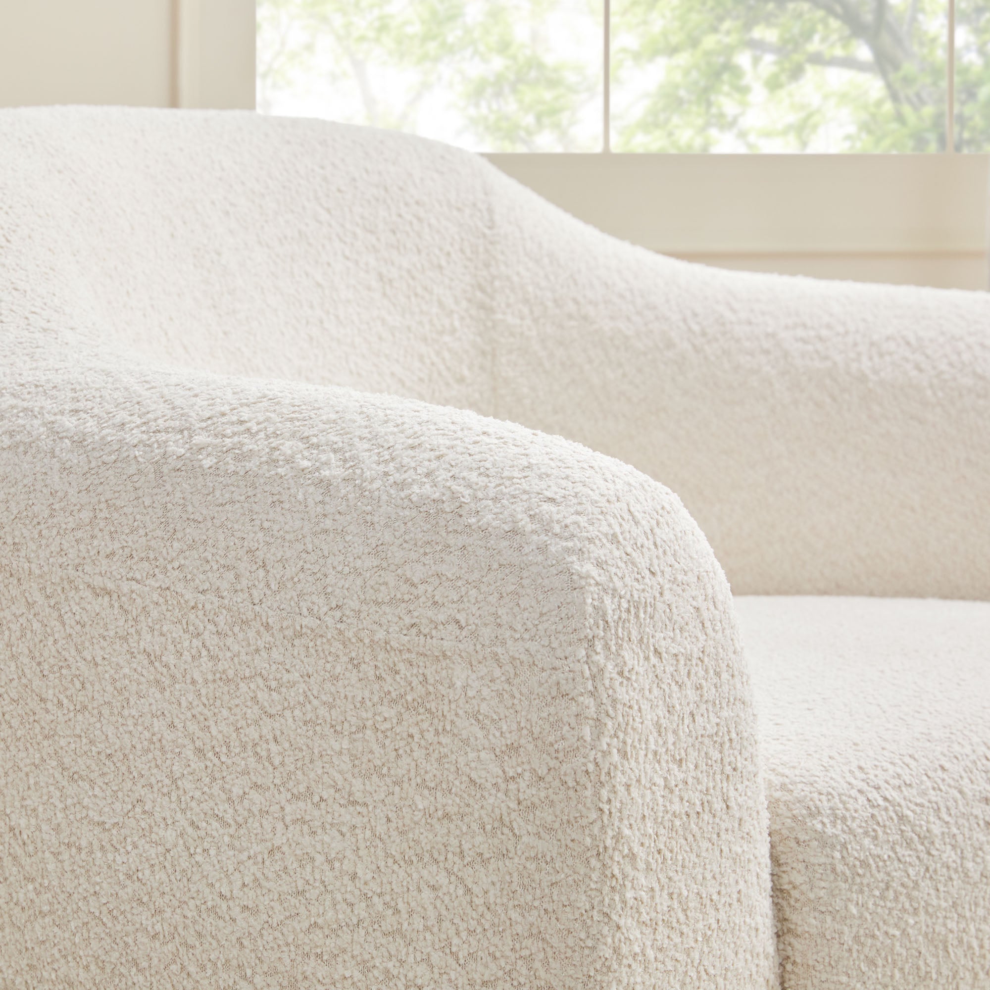 Linley Contemporary Bouclé Upholstered Lounge Chair | Walker Edison