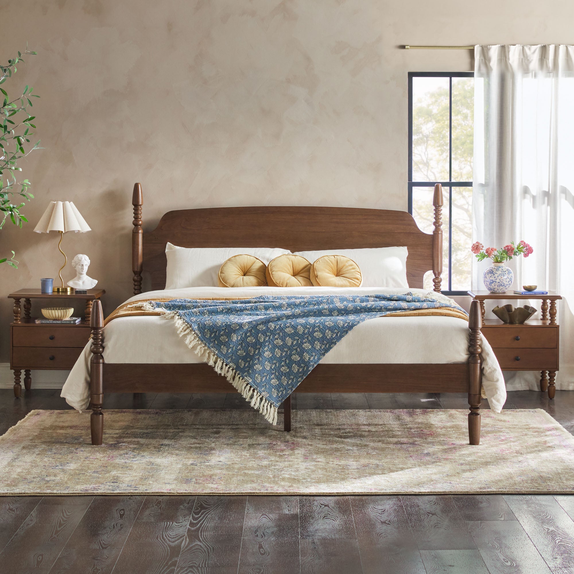 Walker Edison Vivienne Bed - Thumbnail 4